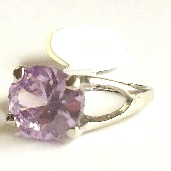Amethyst Ring Size 7 Lavender Purple Cubic Zirconia Simulated Silver Plated - Picture 5 of 10